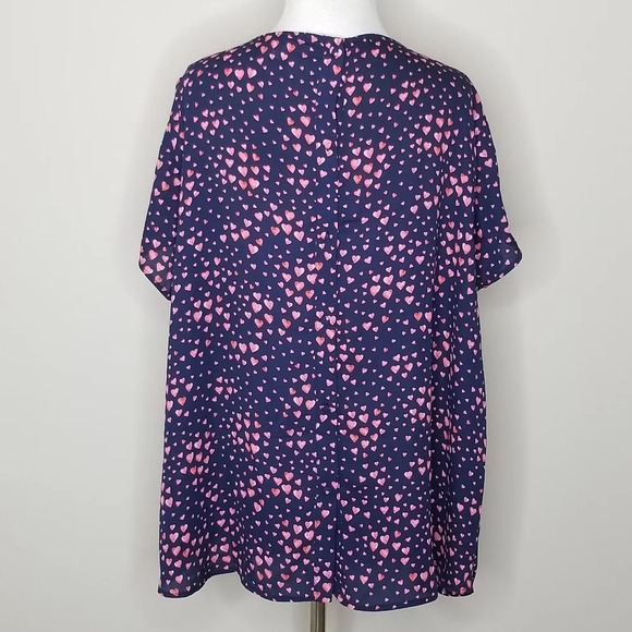 Torrid Blue & Pink Heart Print Crepe Button Back Short Sleeve Top 2X - Picture 4 of 5